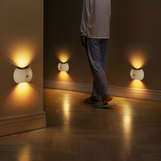 SWL005 White-SENSOR WALL LAMP